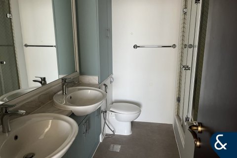 Apartment in Emaar 6 Towers, Dubai Marina, Dubai 4 bedrooms, 270 sq.m. № 98817 - photo 25