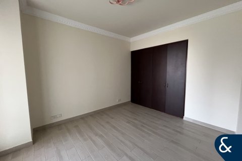 Apartment in Emaar 6 Towers, Dubai Marina, Dubai 4 bedrooms, 270 sq.m. № 98817 - photo 18