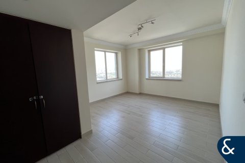 Apartment in Emaar 6 Towers, Dubai Marina, Dubai 4 bedrooms, 270 sq.m. № 98817 - photo 22