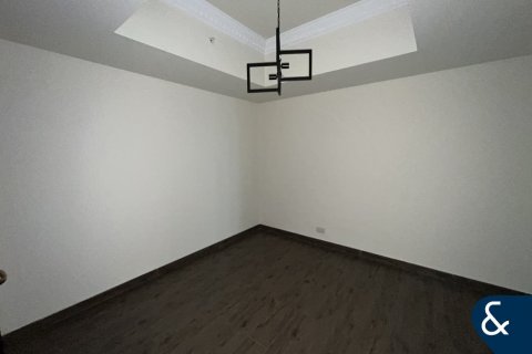 Apartment in Emaar 6 Towers, Dubai Marina, Dubai 4 bedrooms, 270 sq.m. № 98817 - photo 7