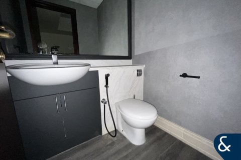 Apartment in Emaar 6 Towers, Dubai Marina, Dubai 4 bedrooms, 270 sq.m. № 98817 - photo 6