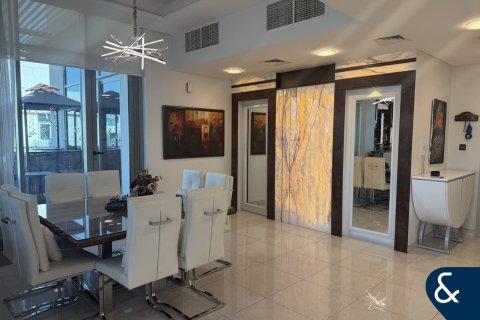 Apartment in Meydan, Dubai 4 bedrooms, 451 sq.m. № 98842 - photo 2