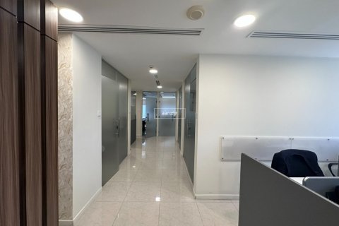Снять в аренду офис в Бизнес-Бэе, Дубай: 109.8м², № 51020 - фото 8