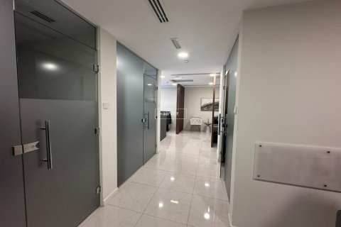 Снять в аренду офис в Бизнес-Бэе, Дубай: 109.8м², № 51020 - фото 5