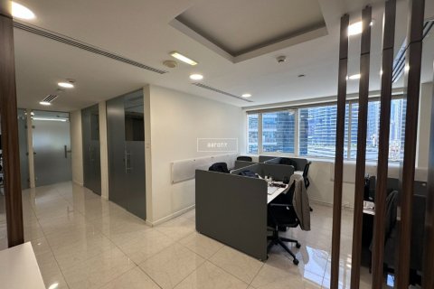 Снять в аренду офис в Бизнес-Бэе, Дубай: 109.8м², № 51020 - фото 11