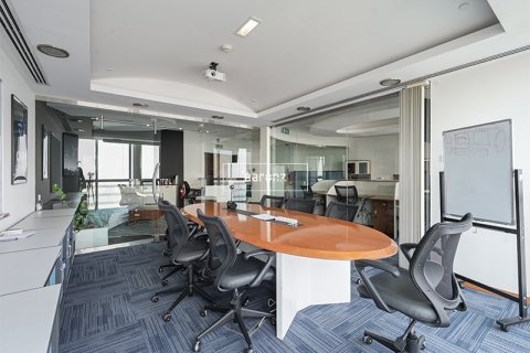 Office in Jumeirah Lake Towers, Dubai 96.9 sq.m. № 51021 - photo 1