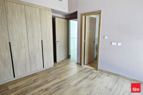Villa in Al Furjan, Dubai 4 bedrooms, 462.8 sq.m. № 111018 - photo 8