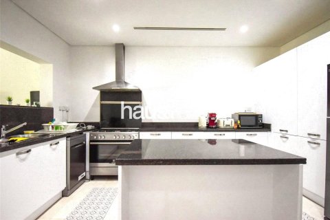 Adosado en Al Furjan, Dubai, 3 dormitorios, 262 m², № 43800 - foto 2