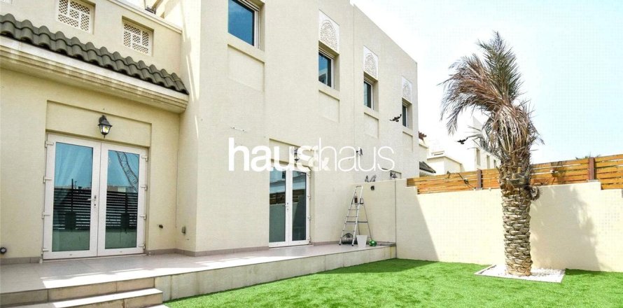 Adosado en Al Furjan, Dubai, 3 dormitorios, 262 m², № 43800
