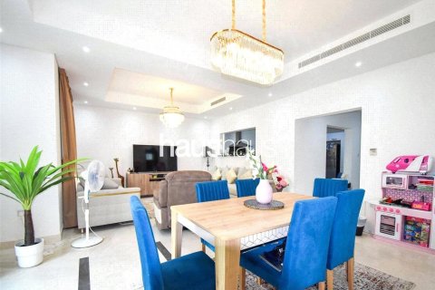 Adosado en Al Furjan, Dubai, 3 dormitorios, 262 m², № 43800 - foto 3