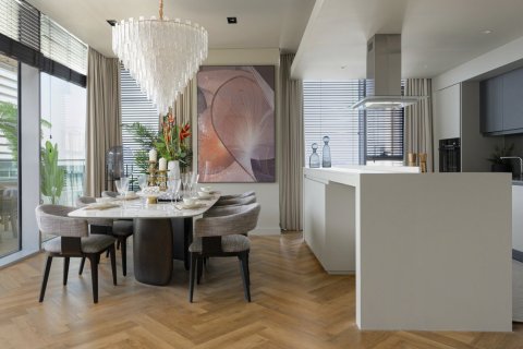 Apartment in BLUEWATERS RESIDENCES in Bluewaters Residences, Bluewaters, Dubai 4 bedrooms, 235 sq.m. № 31367 - photo 11