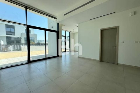 Снять в аренду таунхаус в Al Furjan, Дубай: 4 спальни, 339м², № 22162 - фото 4
