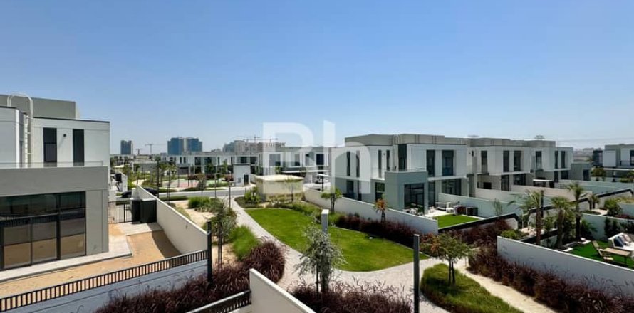 Таунхаус в Al Furjan, Дубай, 4 спальни, 339м², № 22162