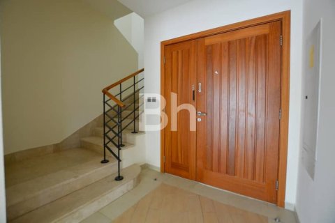 Villa in Jumeirah Village Triangle, Dubai 2 bedrooms, 636 sq.m. № 22156 - photo 7