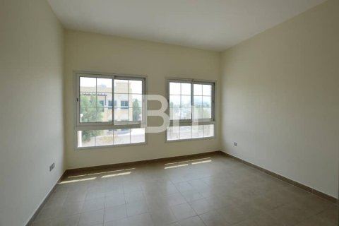 Villa in Jumeirah Village Triangle, Dubai 2 bedrooms, 636 sq.m. № 22156 - photo 5