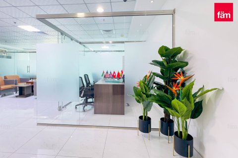 Oficina en Business Bay, Dubai, 107.6 m², № 60610 - foto 2