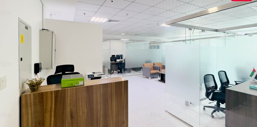 Oficina en Business Bay, Dubai, 107.6 m², № 60610