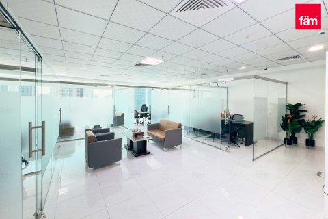 Oficina en Business Bay, Dubai, 107.6 m², № 60610 - foto 4