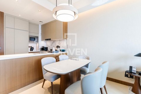 Appartement à The Address Residences Dubai Opera, Downtown Dubai (Downtown Burj Dubai), Dubai, 2 chambres, 112.23 m², № 126528 - photo 4
