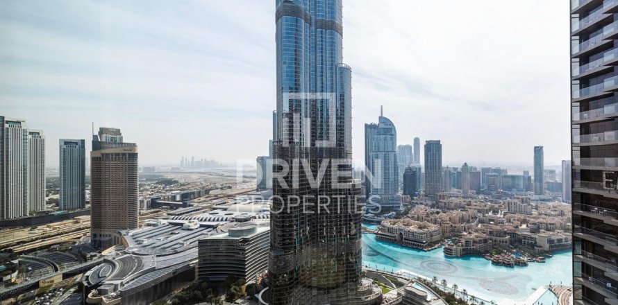 Appartement à The Address Residences Dubai Opera, Downtown Dubai (Downtown Burj Dubai), Dubai, 2 chambres, 112.23 m², № 126528