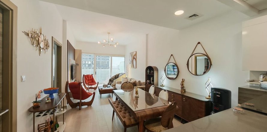 Квартира в Дубае, 1 спальня, 69.8м², № 60297