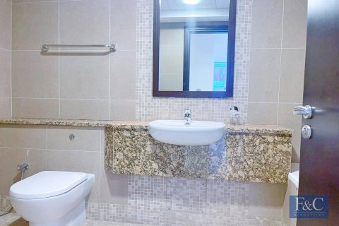 Apartment in DIFC, Dubai 2 bedrooms, 139 sq.m. № 103842 - photo 6
