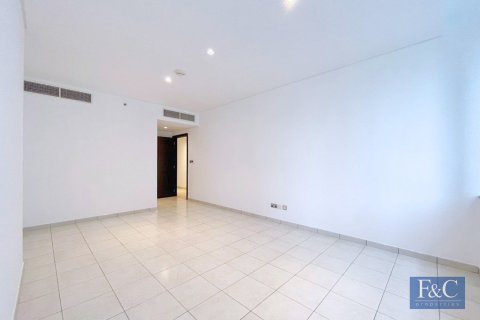 Apartment in DIFC, Dubai 2 bedrooms, 139 sq.m. № 103842 - photo 11