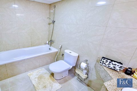 Apartment in Marina Crown, Dubai Marina, Dubai 2 bedrooms, 135 sq.m. № 103845 - photo 11