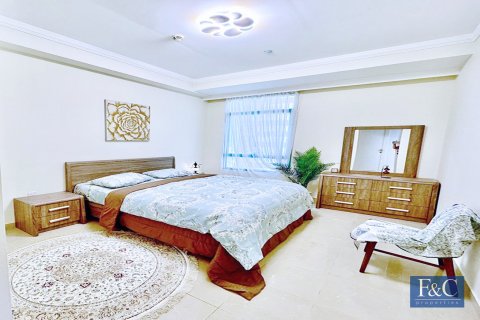 Apartment in Marina Crown, Dubai Marina, Dubai 2 bedrooms, 135 sq.m. № 103845 - photo 10