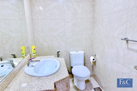 Apartment in Marina Crown, Dubai Marina, Dubai 2 bedrooms, 135 sq.m. № 103845 - photo 13