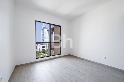 Снять в аренду квартиру в Умм-Сукейме, Дубай: 3 спальни, 174м², № 57368 - фото 3