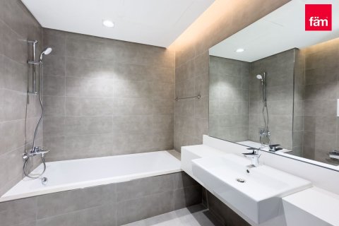 Apartment in Dubai 4 bedrooms, 388.5 sq.m. № 10368 - photo 17