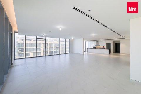 Apartment in Dubai 4 bedrooms, 388.5 sq.m. № 10368 - photo 2