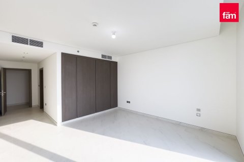 Apartment in Dubai 4 bedrooms, 388.5 sq.m. № 10368 - photo 25