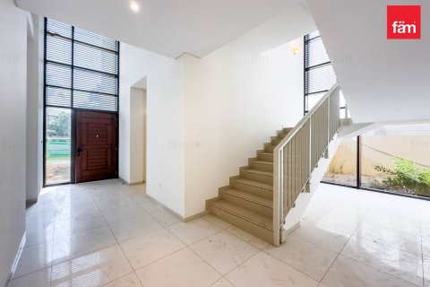 فيلا في دبي 5 غرف نوم , 685.8 م² رقم 71537 - صورة 4