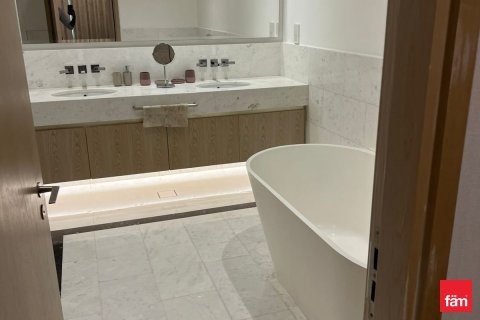 Снять в аренду квартиру в Пальме Джумейре, Дубай: 1 спальня, 100м², № 71538 - фото 7