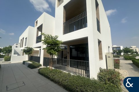 Villa in Bliss, Arabian Ranches 3, Dubai 3 bedrooms, 120 sq.m. № 76067 - photo 1