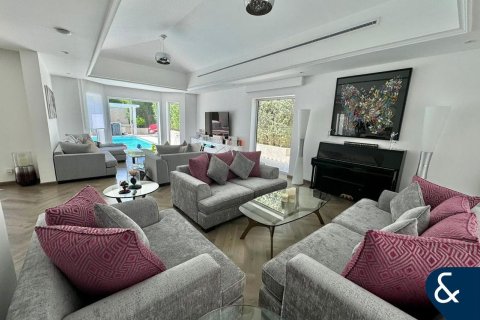 Купить виллу в Green Community Motor City, Motor City, Дубай: 4 спальни, 399м², № 76053 - фото 3