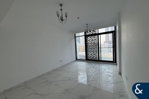 Apartment in Jumeirah Village Circle, Dubai 2 bedrooms, 92 sq.m. № 76066 - photo 18