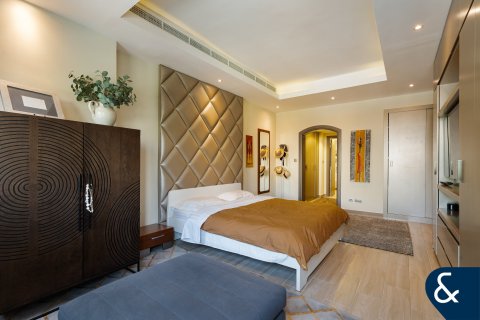 Villa in Meadows, Dubai 5 bedrooms, 381 sq.m. № 76065 - photo 9