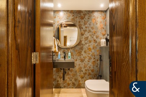 Villa in Meadows, Dubai 5 bedrooms, 381 sq.m. № 76065 - photo 8