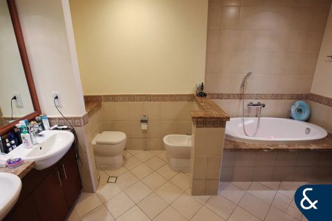 Купить квартиру в Golden Mile, Пальма Джумейра, Дубай: 2 спальни, 167м², № 76052 - фото 9