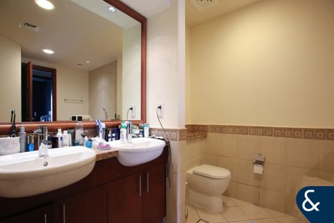 Купить квартиру в Golden Mile, Пальма Джумейра, Дубай: 2 спальни, 167м², № 76052 - фото 8