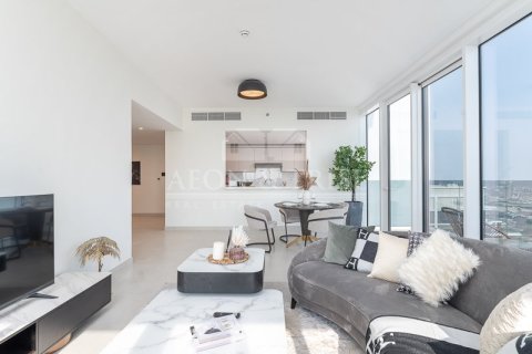 Apartment in Al Kifaf, Dubai 3 bedrooms, 164 sq.m. № 61225 - photo 2