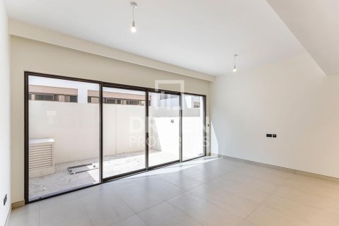 Townhouse in Damac Lagoons, Dubai 4 bedrooms, 144.56 sq.m. № 128223 - photo 2