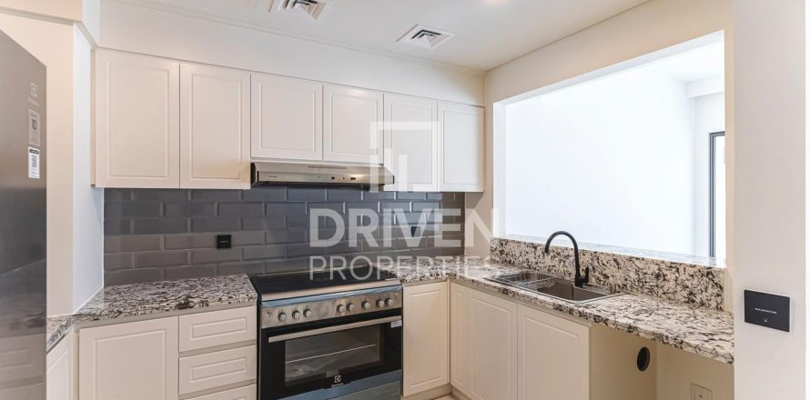Townhouse in Damac Lagoons, Dubai 4 bedrooms, 144.56 sq.m. № 128223