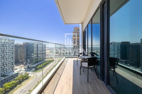 Apartment in SOL Bay, Business Bay, Dubai 1 bedroom, 97.83 sq.m. № 128222 - photo 13