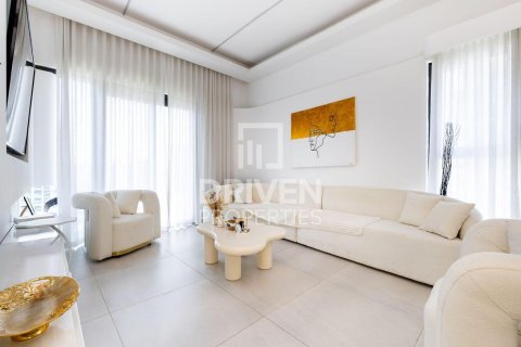 Apartment in SOL Bay, Business Bay, Dubai 1 bedroom, 97.83 sq.m. № 128222 - photo 7