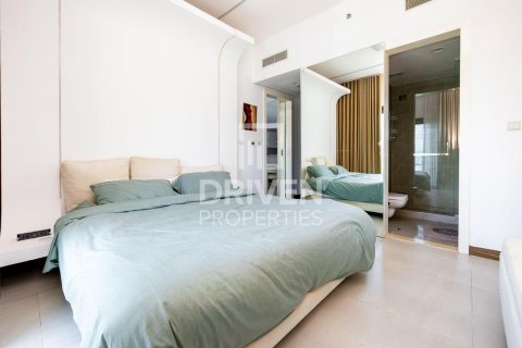 Apartment in SOL Bay, Business Bay, Dubai 1 bedroom, 97.83 sq.m. № 128222 - photo 4