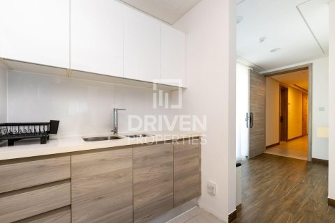 Apartment in SOL Bay, Business Bay, Dubai 1 bedroom, 97.83 sq.m. № 128222 - photo 8